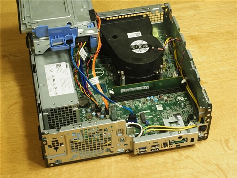 DELL OPTIPLEX 3060 (スモールフォームファクター) のレビュー:画像12