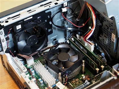 DELL Precision 3650 Tower のレビュー:画像27