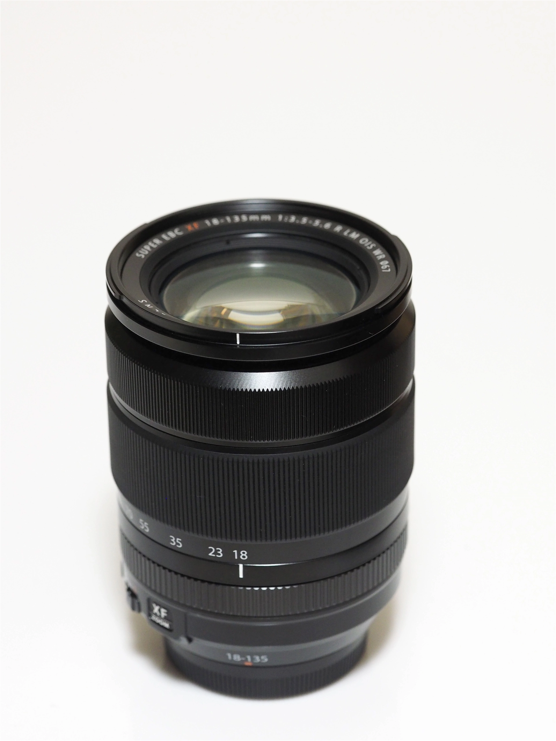 レンズ(ズーム) FUJIFILM XF 18-135mm 3.5-5.6 R LM OIS WR Amazon.com : Fujifilm XF 18-135mm f/3.5-5.6 R LM OIS WR Lens