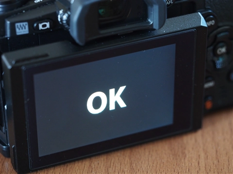 OLYMPUS OM-D E-M1 のファームウェアを更新する:画像11