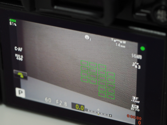 OLYMPUS E-M1 Mark II でクラスター表示でフォーカスエリアを表示する (C1 モードのフォーカス表示の設定に変更したい):画像10