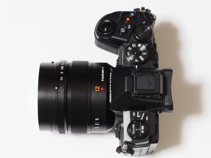 Panasonic LEICA DG SUMMILUX 12mm/F1.4 ASPH. H-X012 の