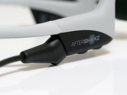AfterShokz OpenComm (骨伝導 ワイヤレスヘッドセット) のレビュー:画像19