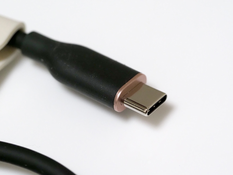 Anker PowerLine III Flow USB-C & USB-C ケーブル のレビュー:画像4