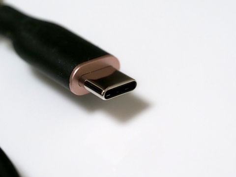 Anker PowerLine III Flow USB-C & USB-C ケーブル のレビュー:画像5