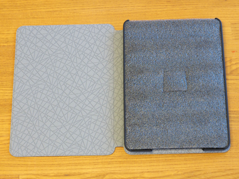ANKER Slim-Fit Synthetic Leather Case のレビュー:画像5