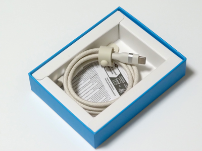 Anker USB-C & USB-C ケーブル (高耐久ナイロン) のレビュー:画像3