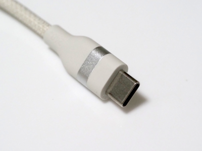 Anker USB-C & USB-C ケーブル (高耐久ナイロン) のレビュー:画像6
