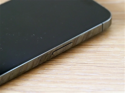iPhone 13, iPhone 14 の電源を切る:画像1