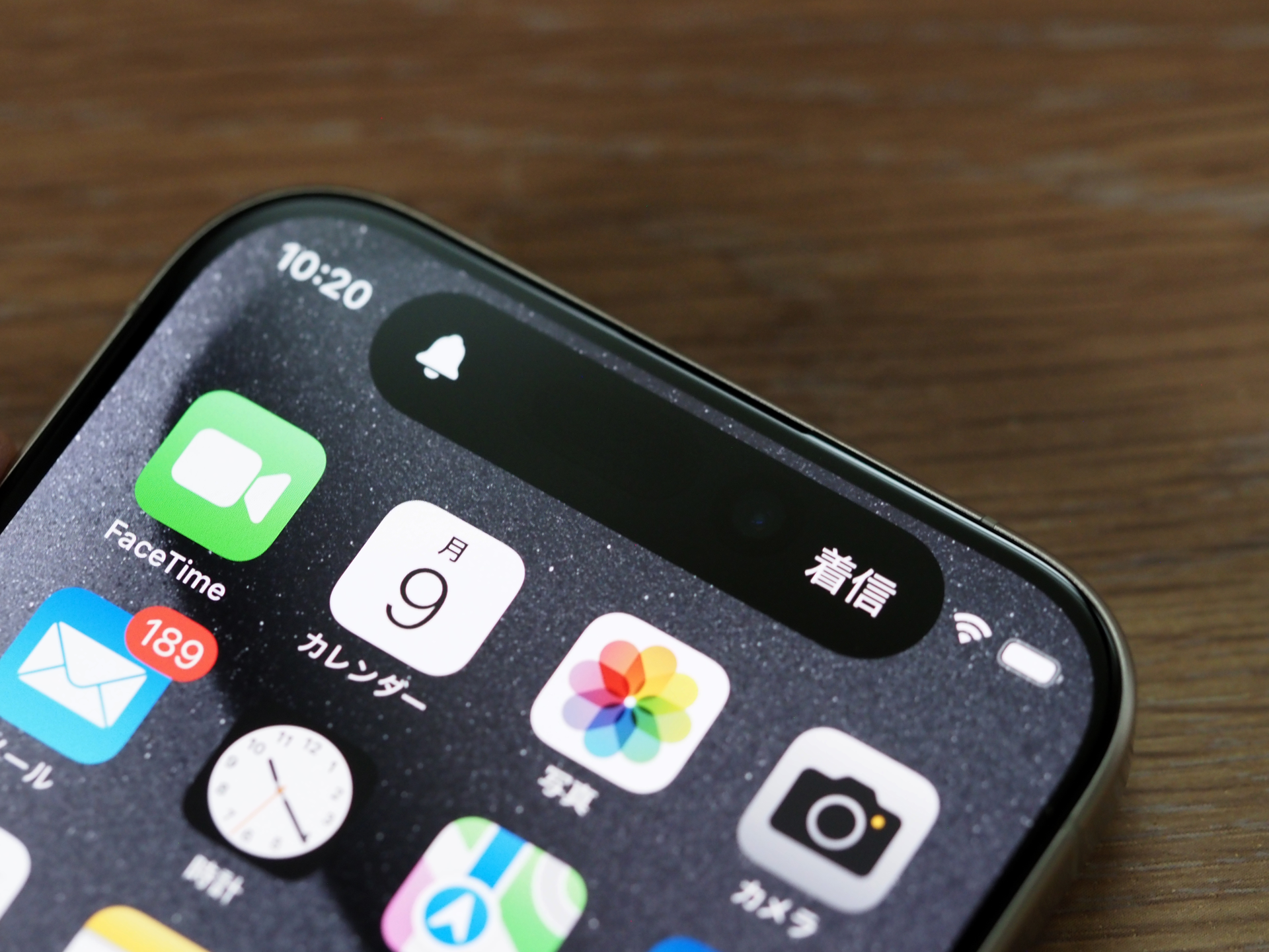 iPhone 15 Proでミュート設定にする (マナーモードへの切り替え) | iPentec