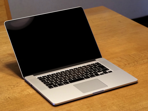Apple MacBook Pro 15-inch Mid 2015 のレビュー:画像6