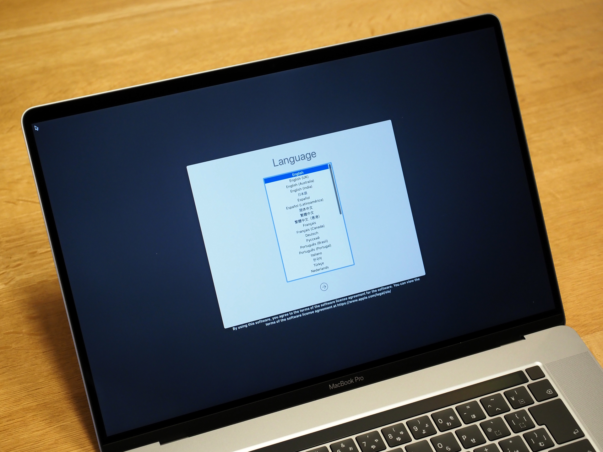 Apple MacBook Pro 16 inch の初回起動と初期設定 | iPentec