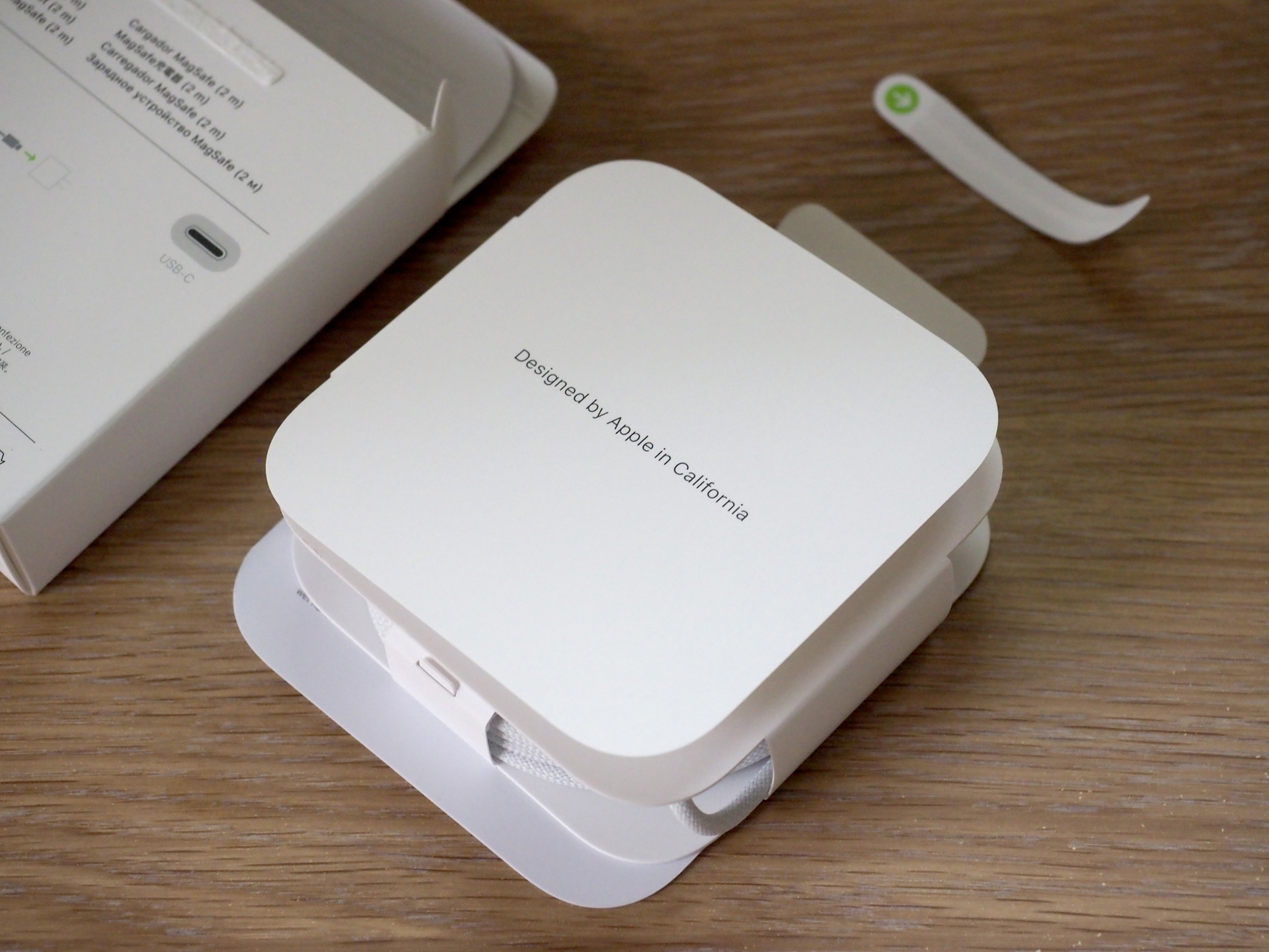Apple MagSafe 充電器 (2m) のレビュー | iPentec