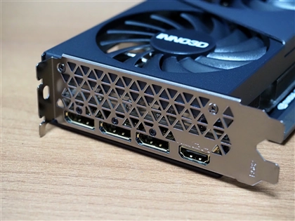 ELSA GeForce RTX 4070 Ti ERAZOR のレビュー:画像13