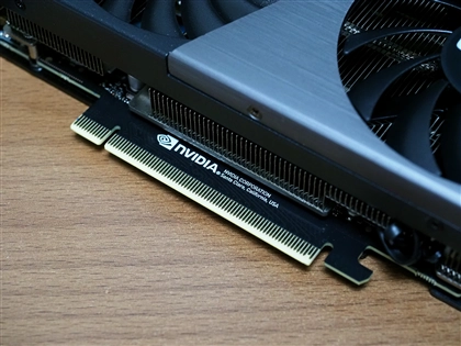 ELSA GeForce RTX 4070 Ti ERAZOR のレビュー:画像21