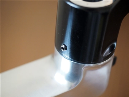 エルゴトロン LX デスクマウントアーム (LX Desk Mount LCD Arm) のレビュー:画像17