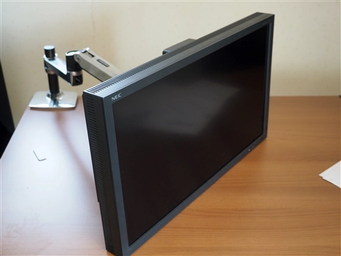 エルゴトロン LX デスクマウントアーム (LX Desk Mount LCD Arm) のレビュー:画像19