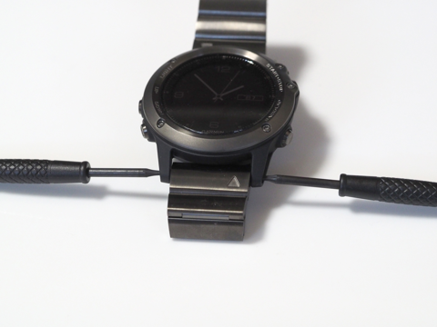 Garmin fenix 3J のバンドを交換する / Garmin fenix 3J ベルト レッド 1216805 のレビュー:画像3