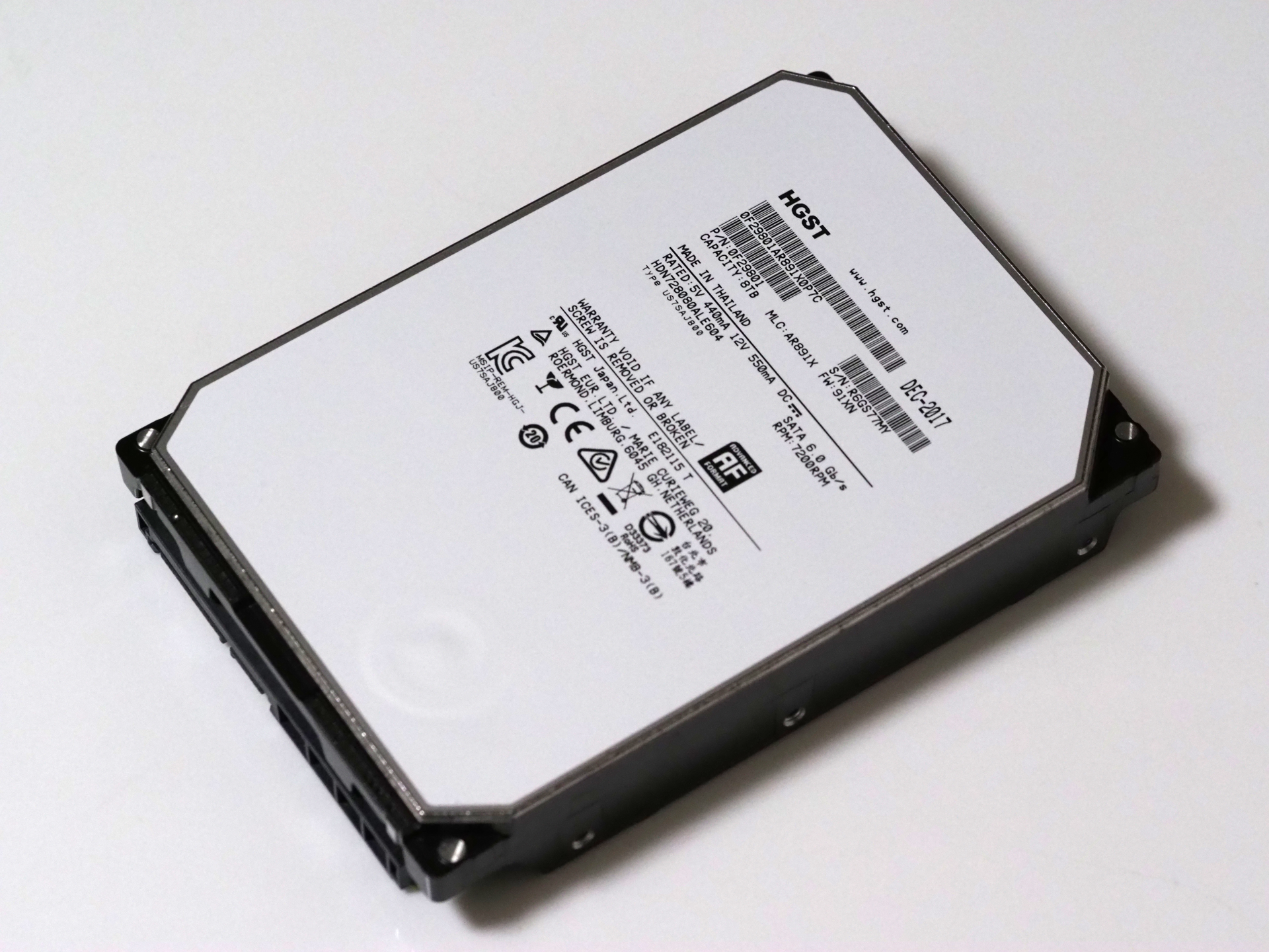 HGST Deskstar NAS HDN728080ALE604 0F29801 (8TB)のレビュー