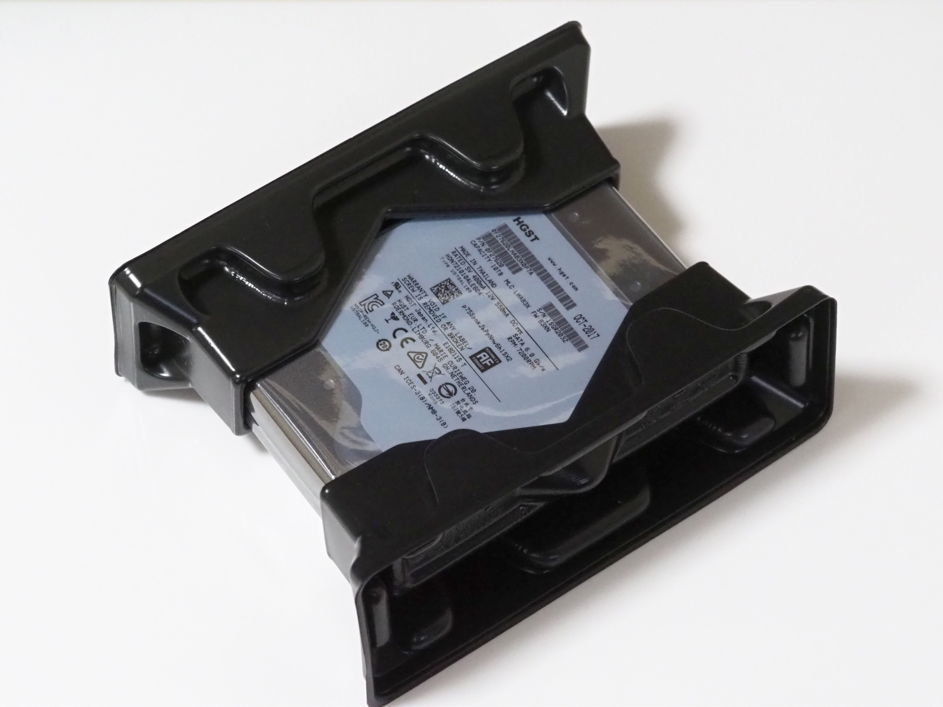 HGST Deskstar NAS HDS721010ALE604 0F27620 (10TB)のパフォーマンス