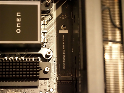 OMEN by HP 45L Gaming Desktop のレビュー (モデル GT22-1990jp GeForce RTX 4090版):画像55