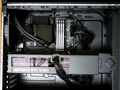 OMEN by HP 45L Gaming Desktop のレビュー (モデル GT22-3000jp GeForce RTX 5090版):画像17