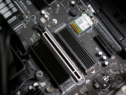 OMEN by HP 45L Gaming Desktop のレビュー (モデル GT22-3000jp GeForce RTX 5090版):画像42