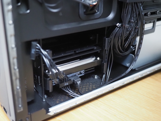 OMEN by HP 45L Gaming Desktop のレビュー (モデル GT22-3000jp GeForce RTX 5090版):画像27