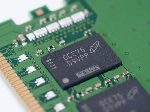 Kingston DDR4 2400(PC4-19200) 16GB Unbuffered ECC KSM24ED8/16ME のレビュー:画像4