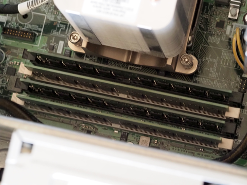 Kingston DDR4 2400(PC4-19200) 16GB Unbuffered ECC KSM24ED8/16ME のレビュー:画像6