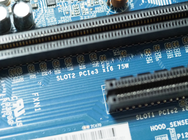 玄人志向 PCI-Express x4接続 M.2スロット増設インターフェースボード M.2-PCIE のレビュー:画像16