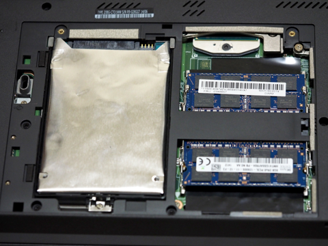 Lenovo Thinkpad W540 のHDDを交換する:画像2