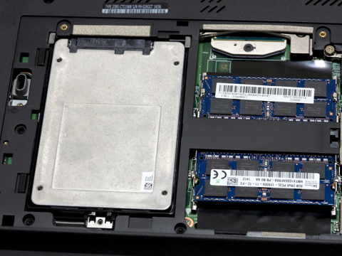 Lenovo Thinkpad W540 のHDDを交換する:画像12