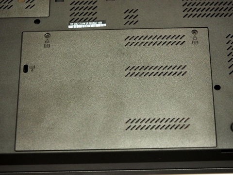 Lenovo Thinkpad W540 のHDDを交換する:画像13