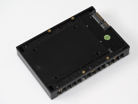 ORICO 2.5インチ → 3.5インチ HDD/SSD 変換マウンタ SATA3.0 のレビュー:画像6
