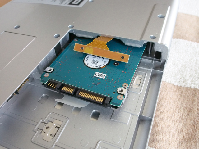 Panasonic Let’s Note CF-B10のハードディスクを交換する:画像7