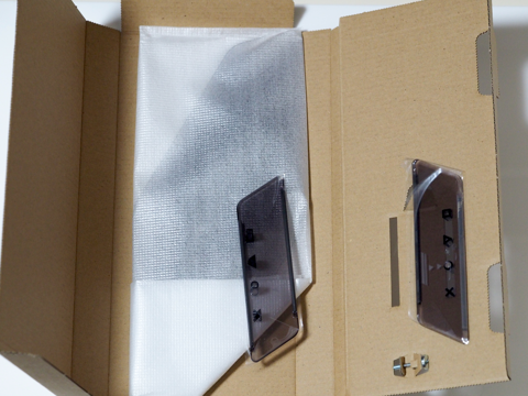”PlayStation 4”専用縦置きスタンド CUH-ZST2J のレビュー:画像4