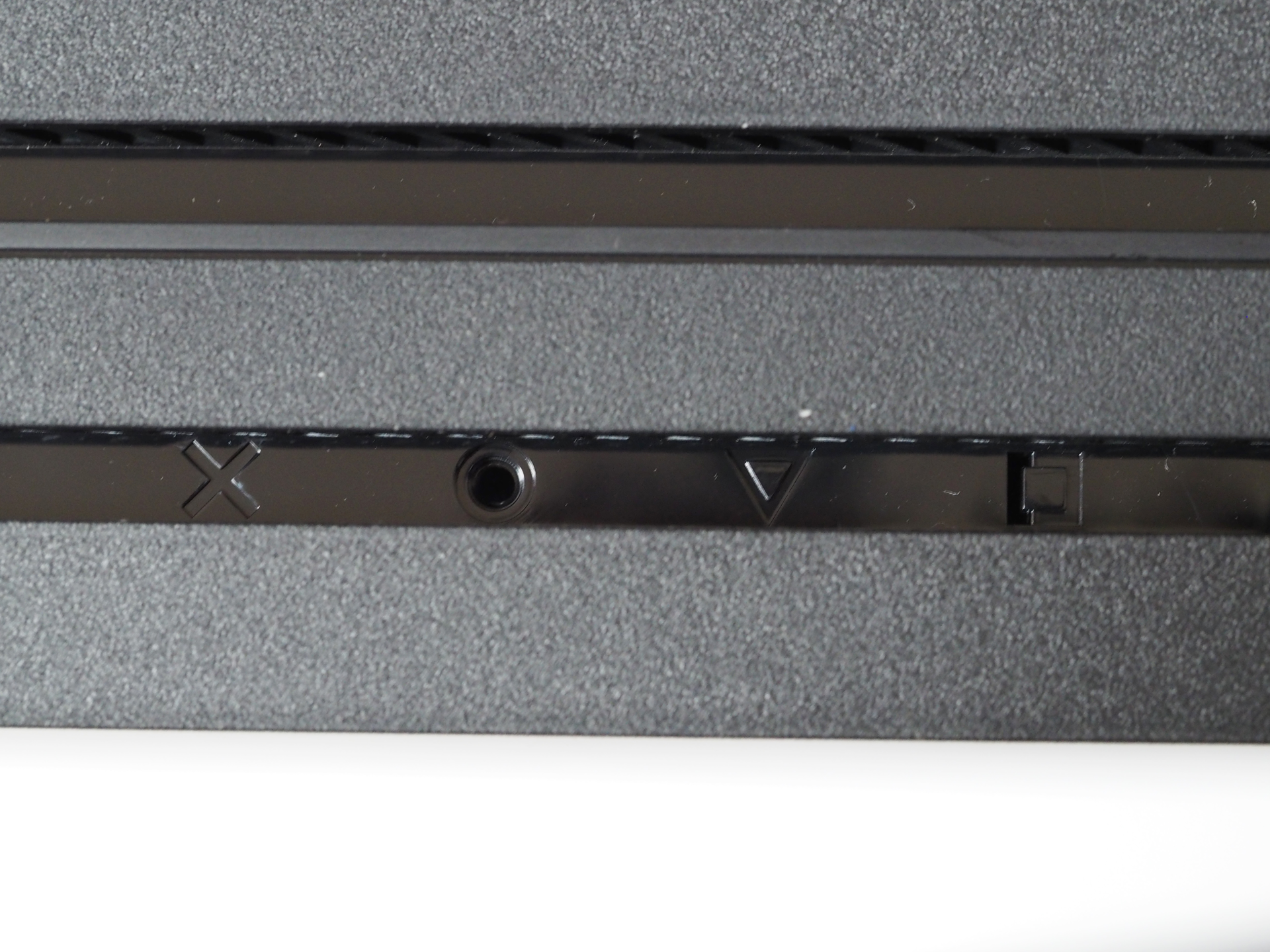 ”PlayStation 4”専用縦置きスタンド(CUH-ZST2J) Amazon.co.jp: ”PlayStation 4”専用縦置きスタンド(CUH-ZST2J) : ゲーム