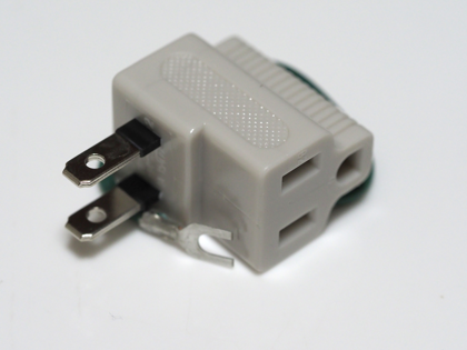 サンワサプライ L型変換アダプタ（3P・1個口）TAP-AD3LT のレビュー:画像2