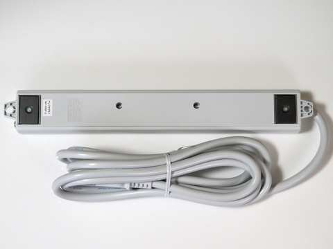 サンワサプライ 工事物件雷ガードタップ 抜け止めコンセント 3P 6個口 TAP-K6SP のレビュー:画像3