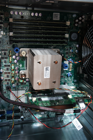 DELL PowerEdge T300 のレビュー:画像8