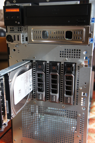 DELL PowerEdge T300 のレビュー:画像4