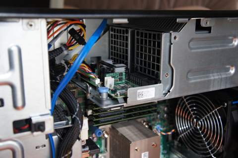 DELL PowerEdge T300 のレビュー:画像9
