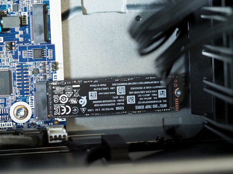 Intel SSD 760p M.2 PCIEx4 512GBモデル SSDPEKKW512G8XT のレビュー - 読み書きの速度と性能:画像6