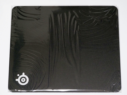 SteelSeries QcK Hard ゲーミングマウスパッド (QcK 硬質ゲーミングマウスパッド) のレビュー:画像3