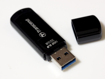 Transcend SuperSpeed USB 3.0 & Hi-Speed USB 2.0 USBメモリー 700シリーズ 32GB TS32GJF700E のレビュー:画像6