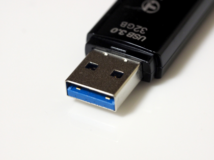 Transcend SuperSpeed USB 3.0 & Hi-Speed USB 2.0 USBメモリー 700シリーズ 32GB TS32GJF700E のレビュー:画像7