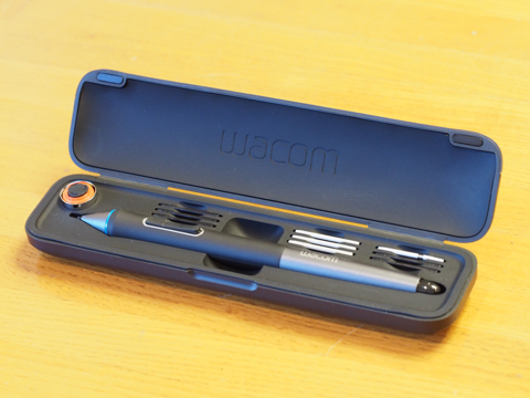 Wacom Cintiq 13HD (DTK-1300D/K0)のレビュー:画像23