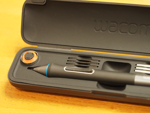 Wacom Cintiq 13HD (DTK-1300D/K0)のレビュー:画像25