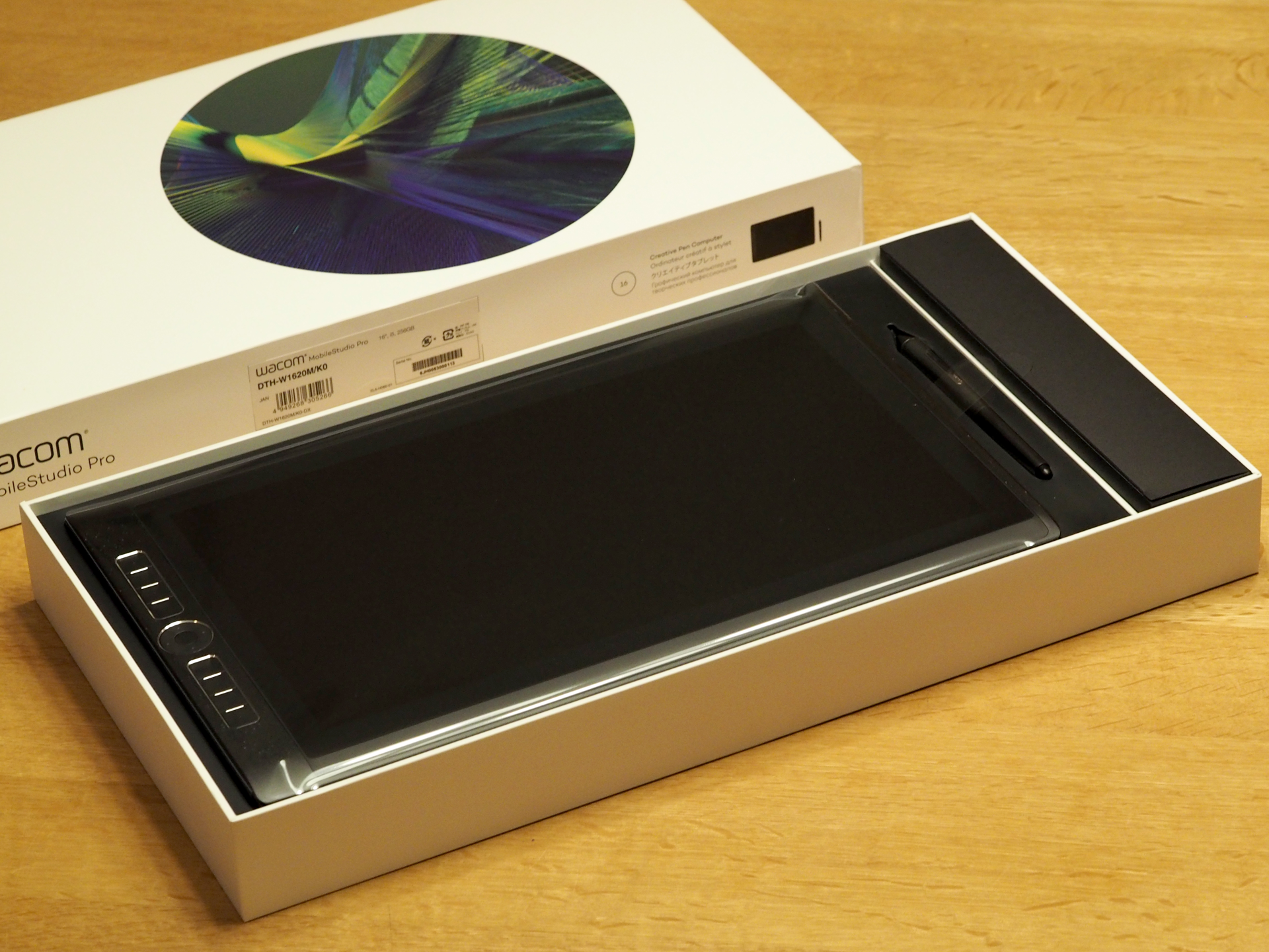 hardware-wacom-mobile-studio-